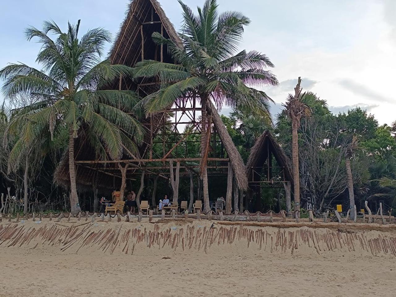 Light House Beach Hut Komari Extérieur photo