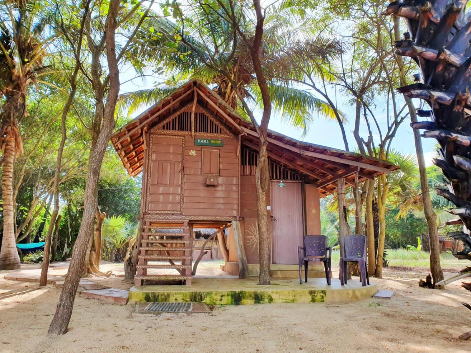 Light House Beach Hut Komari Extérieur photo