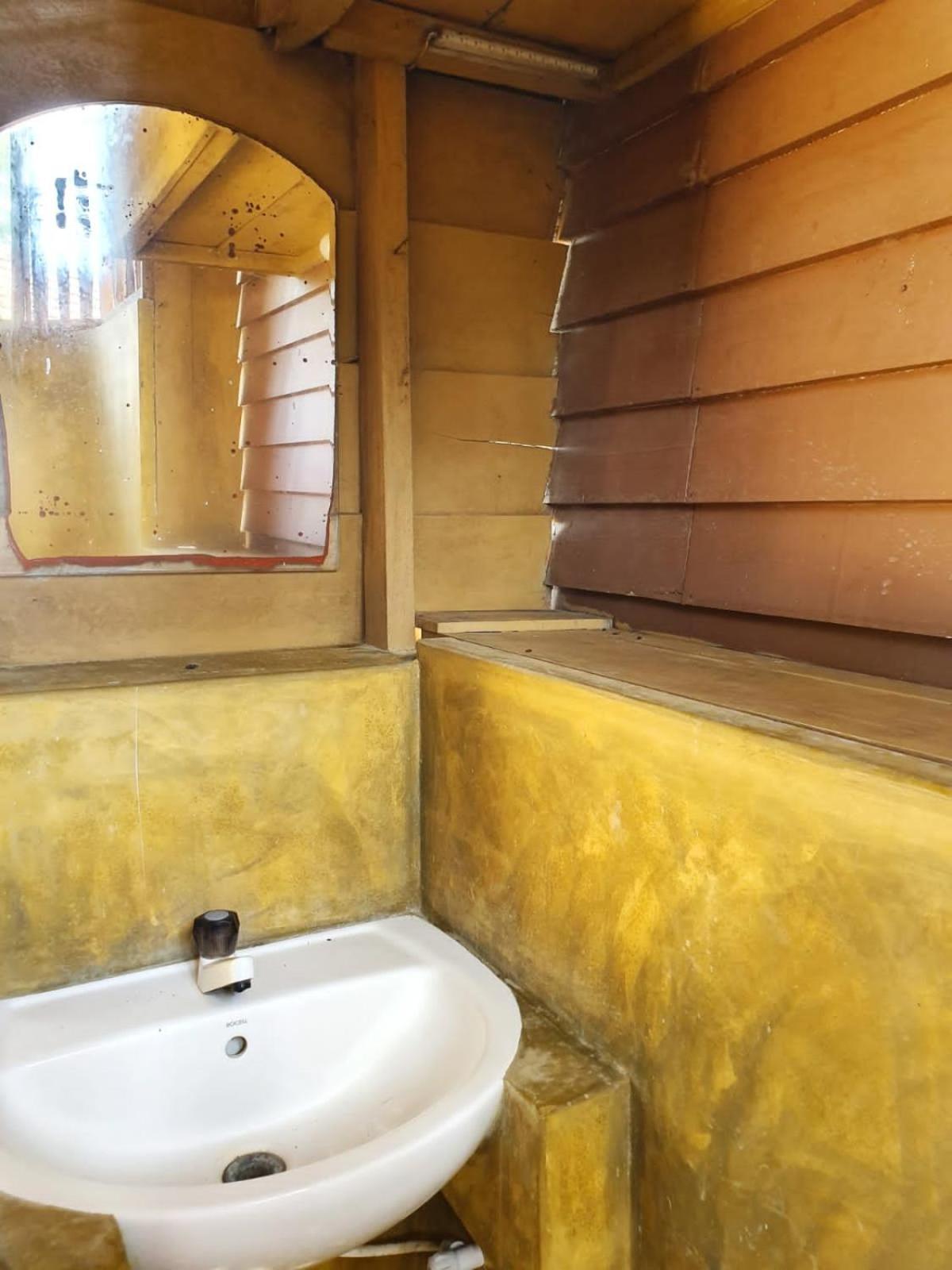 Light House Beach Hut Komari Extérieur photo