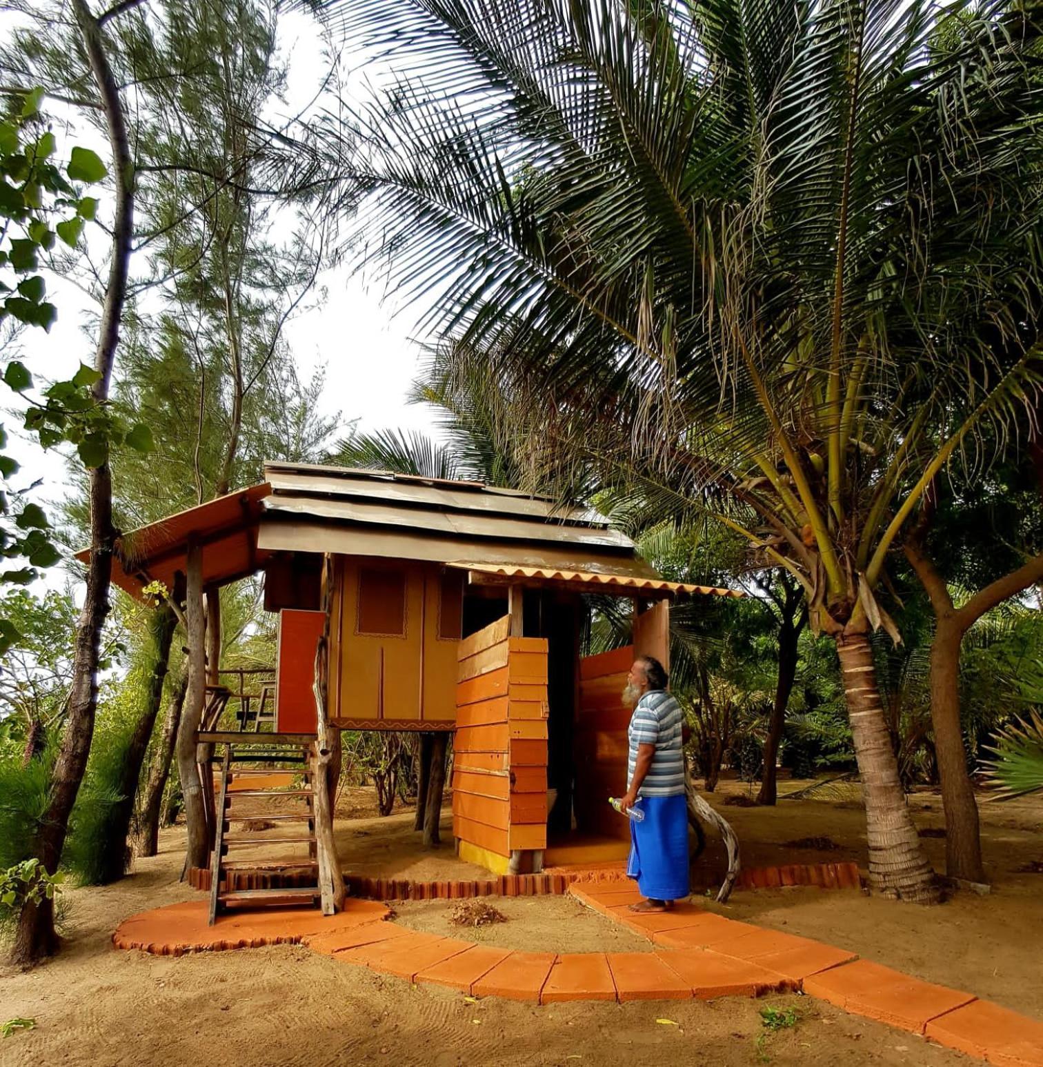 Light House Beach Hut Komari Extérieur photo