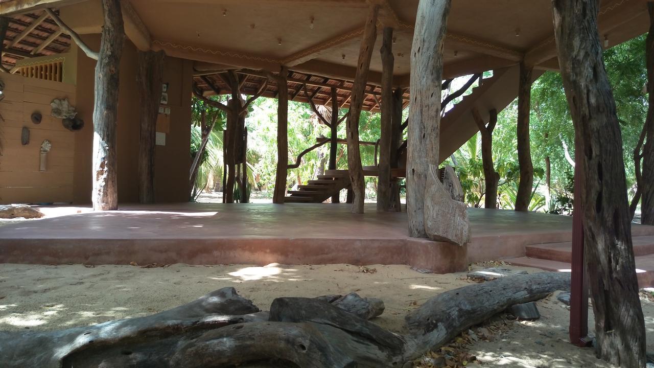 Light House Beach Hut Komari Extérieur photo