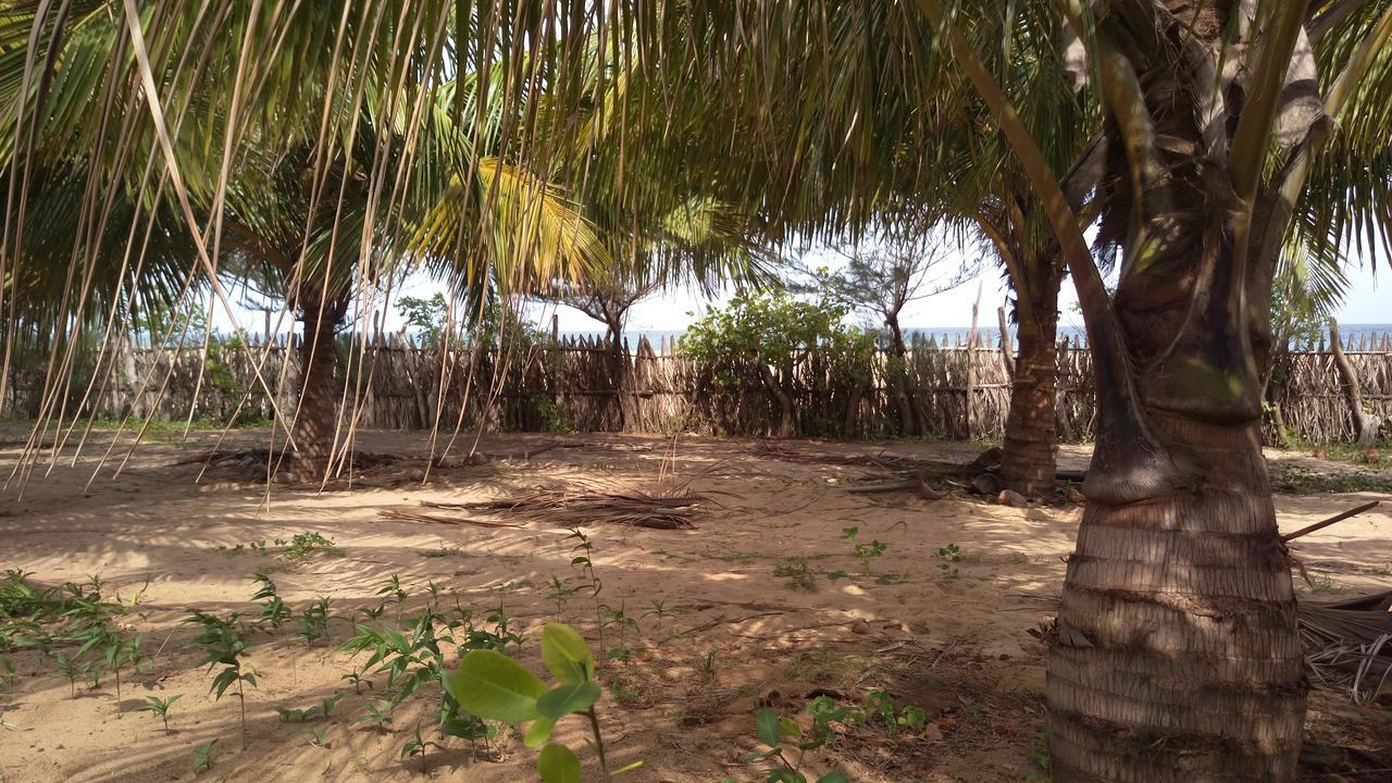 Light House Beach Hut Komari Extérieur photo