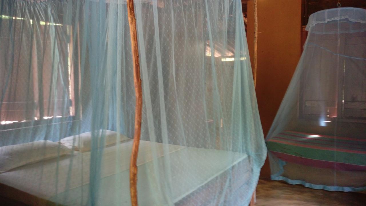 Light House Beach Hut Komari Extérieur photo
