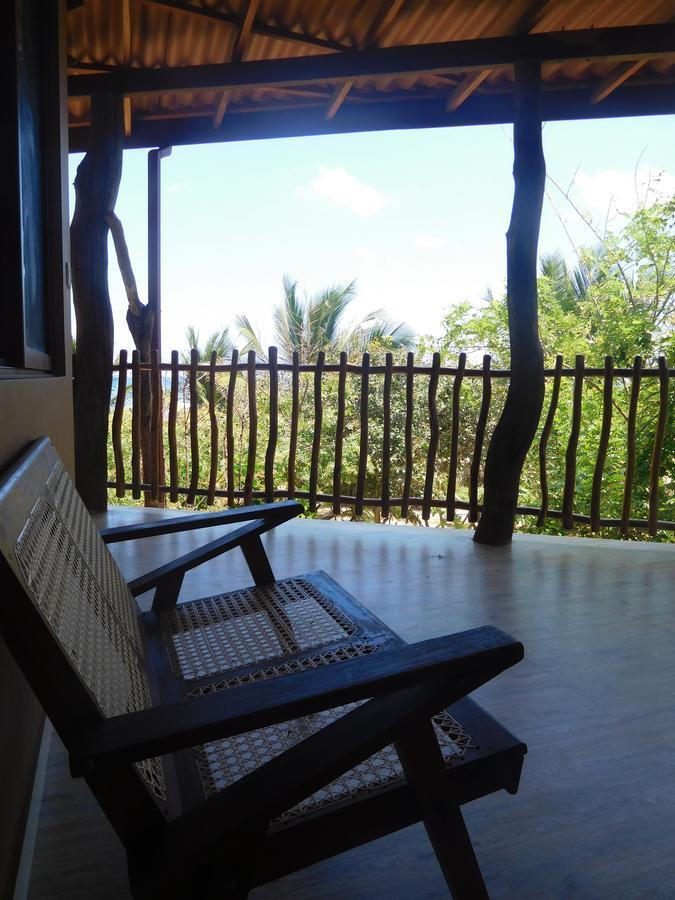 Light House Beach Hut Komari Extérieur photo